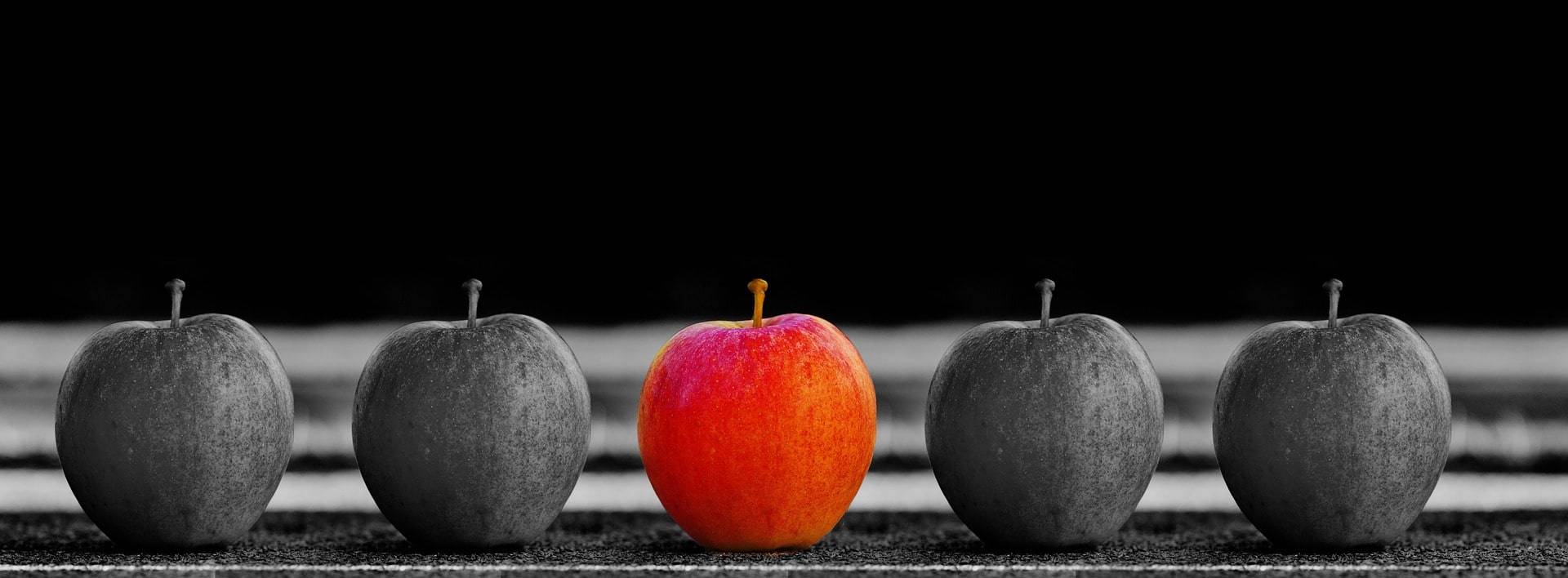 apple-1594742_1920-min